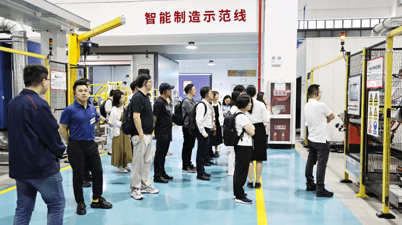 中欧国际工商学院EMBA2022级国内实境课程走进开元体育