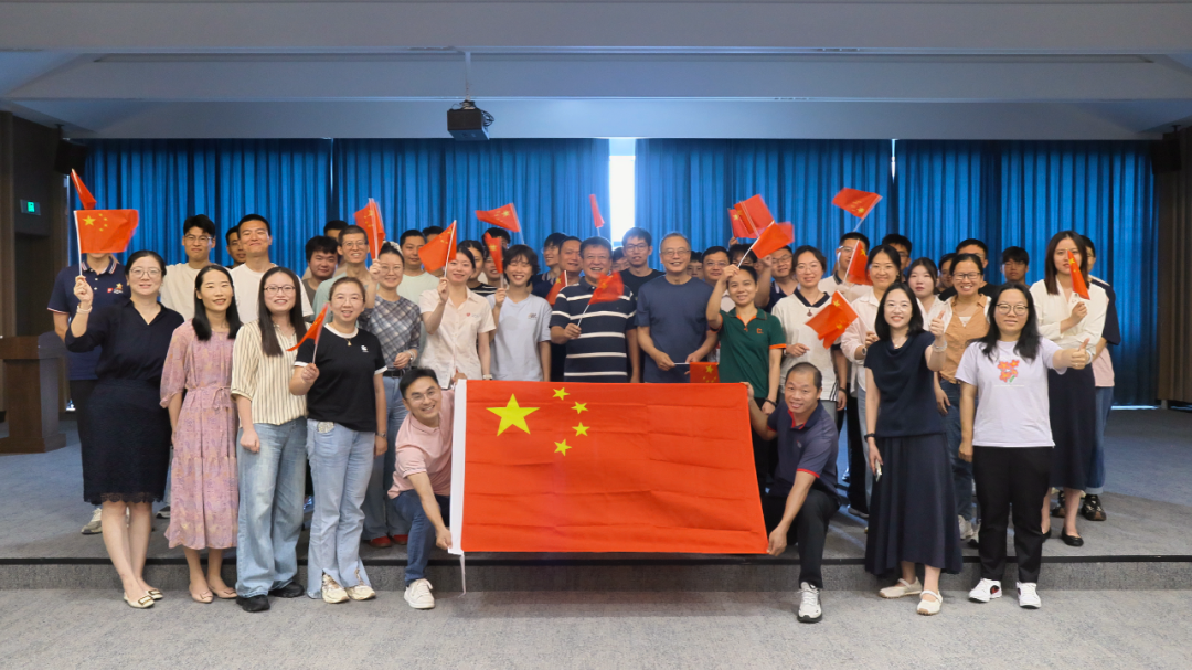 愿以吾辈之青春 捍卫盛世之中华 | 开元体育组织观看九三阅兵仪式